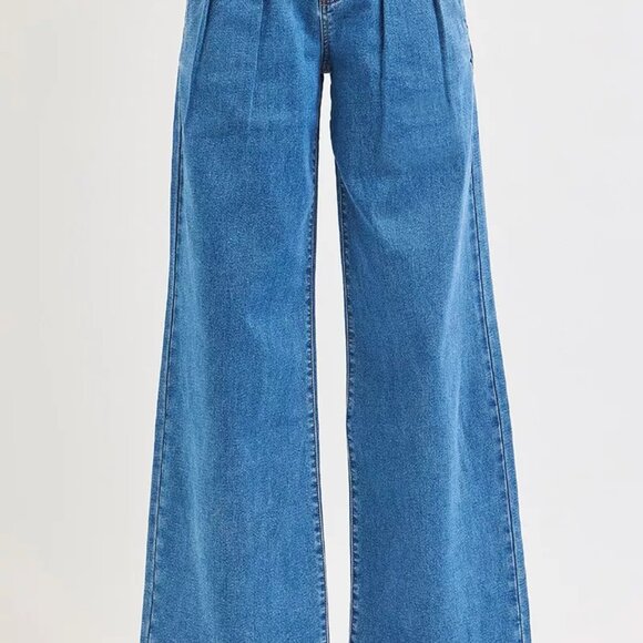 RISEN Full Size Mid Rise Fit Wide Leg with Pleated Detail Jeans Plus Size - Picture 6 of 7